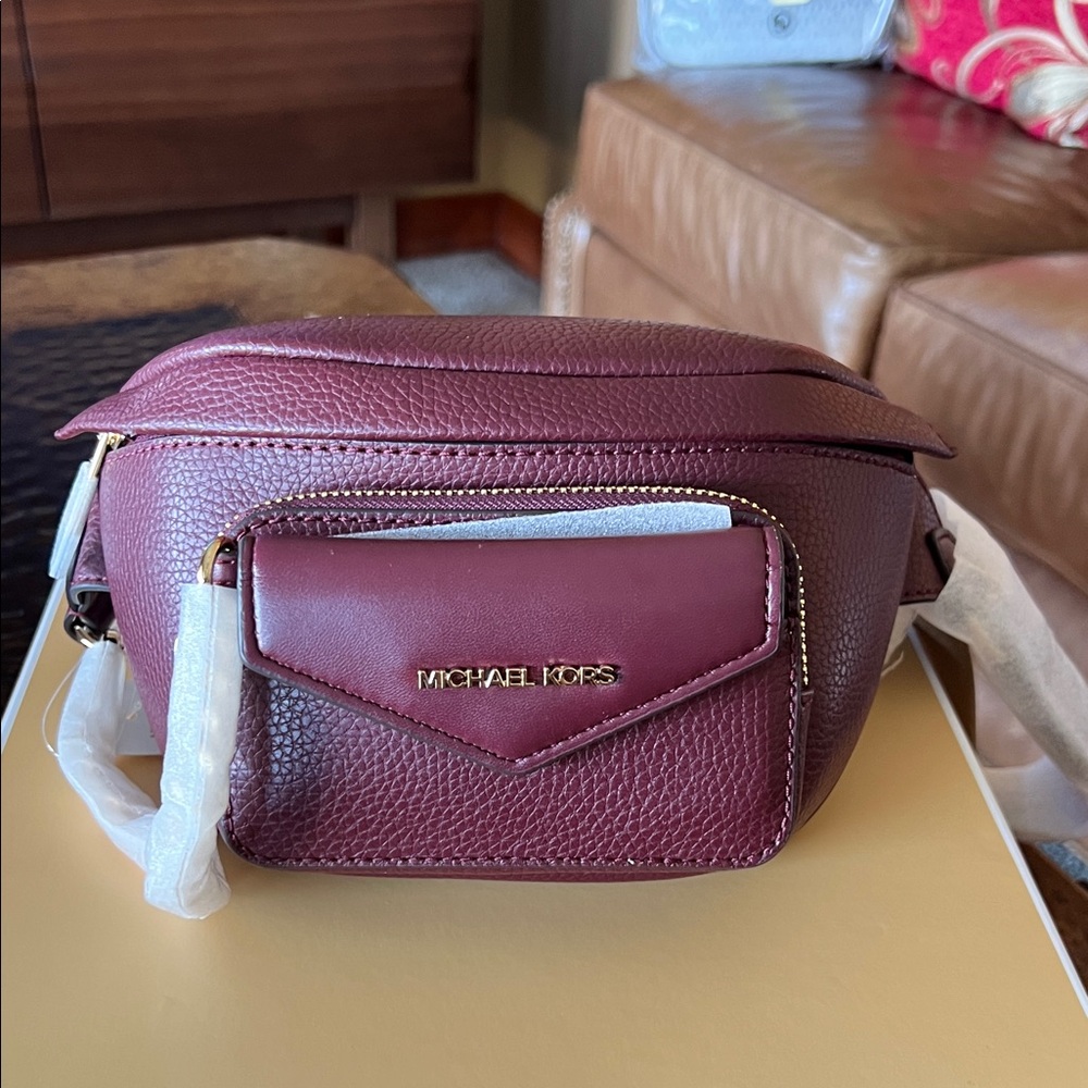 Michael Kors Plum Bum Bag